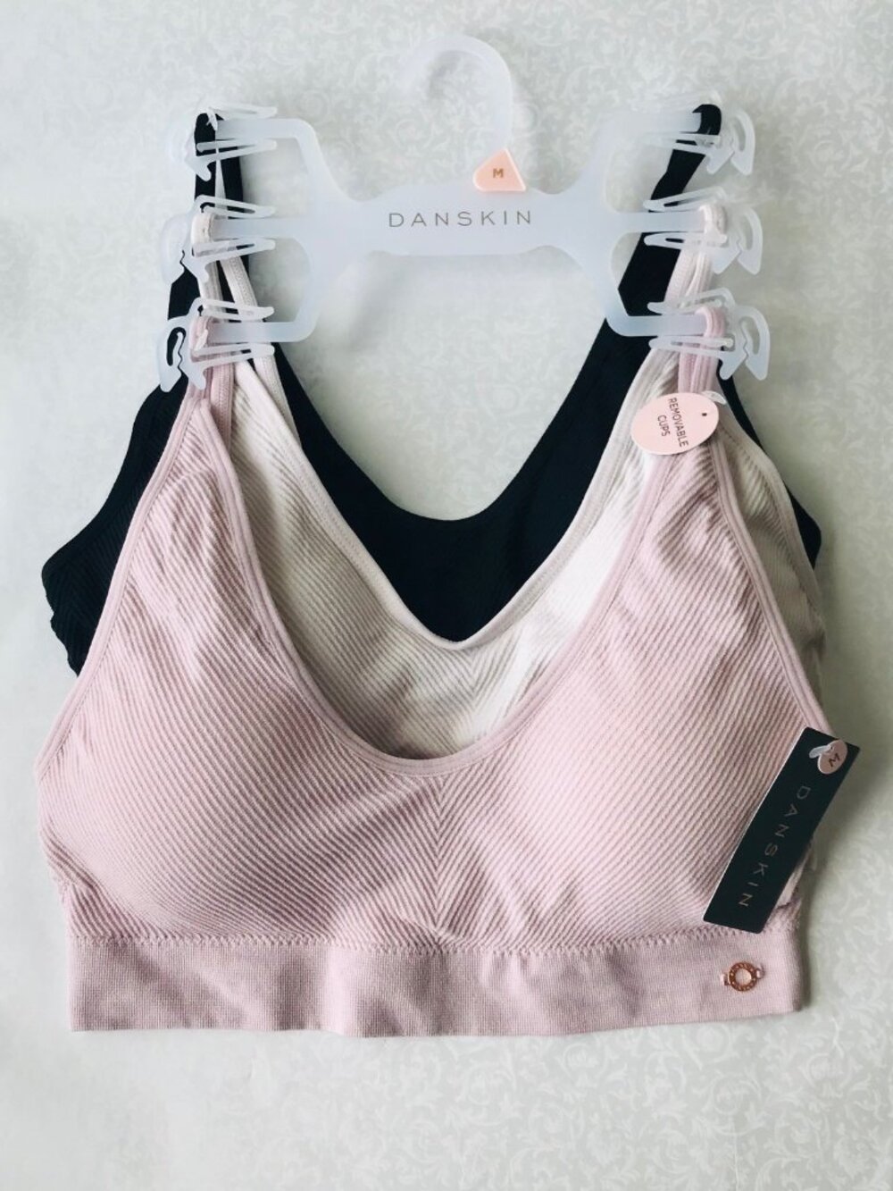 Danskin Intimates   BRAS  Removable Pads  3-set  Size : M